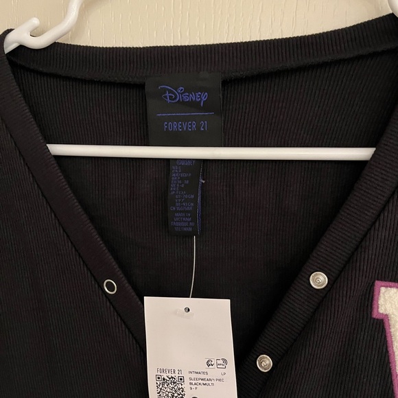 NWT Disney Forever 21 Villians Ribbed Black long sleeve romper women’s small - Picture 6 of 10